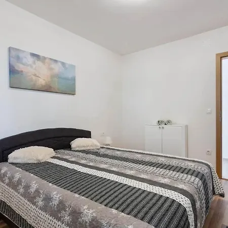 Apartman Olivia *
